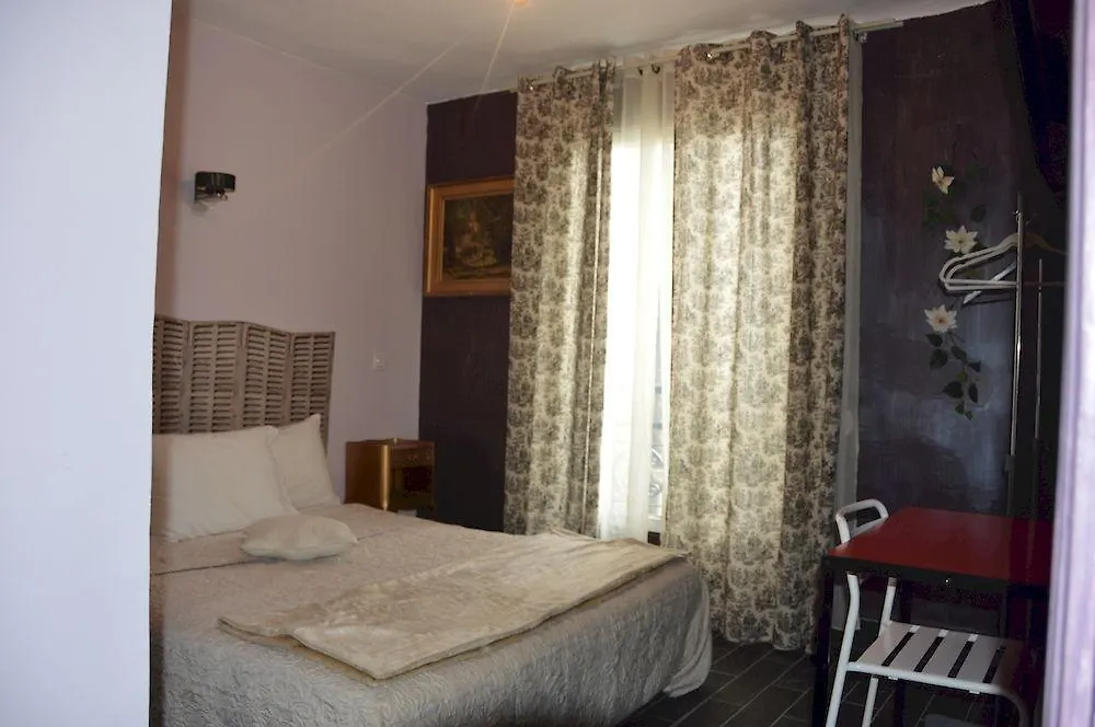 פריז Hotel Saint Georges