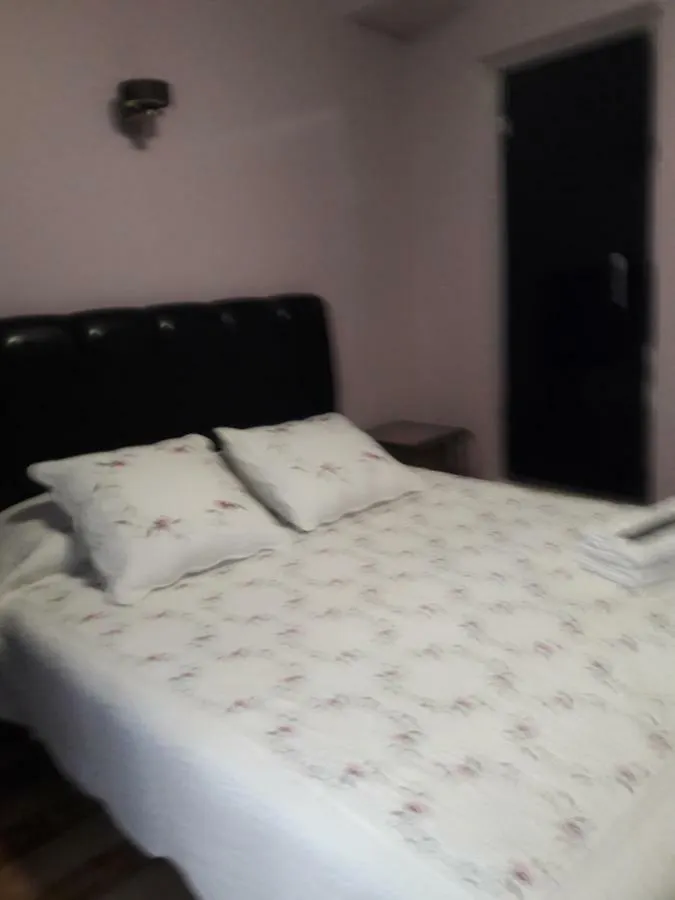 **  פריז Hotel Saint Georges צרפת