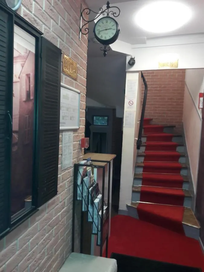 פריז Hotel Saint Georges 2*,